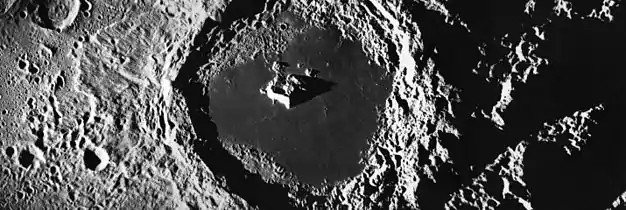 Mosaico de imágenes al paso del terminador (Apolo 17)
