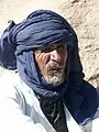 Tuareg de Argelia con turbante típico añil