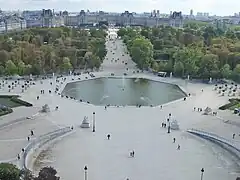 Estanque octogonal (al fondo, la "place de la Concorde")