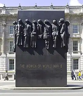 El Monumento a las Mujeres de la Segunda Guerra Mundial en Londres, Reino Unido.