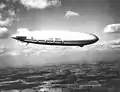 El dirigible Akron en vuelo, noviembre de 1931.