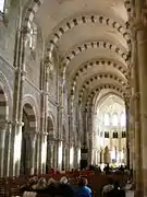 Bóvedas de arista en Vézelay