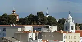 Vista del campanario del Santuario y el Colegio San José de Villafranca