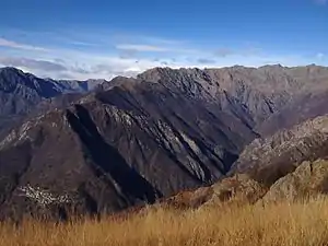 Val Pogallo, Cicogna, Cima Pedum y Cima della Laurasca, vistos desde Pizzo Pernice
