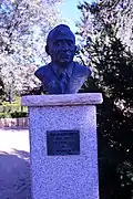 Detalle del busto de Juan Jiménez Quílez (1895-1982), hijo predilecto de Valacloche.