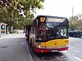 Autobús en la estación de autobuses Esperanto en Varsovia