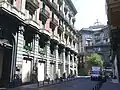 El edificio visto desde la Via dei Mille