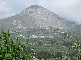 Vista de Benasau desde Penáguila.