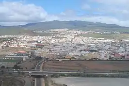 Vista de Carrizal con Ingenio y Guayadeque al fondo