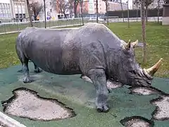 Rinoceronte, 2005, de Koko Riko, jardines del Obispo Fernández de Piérola