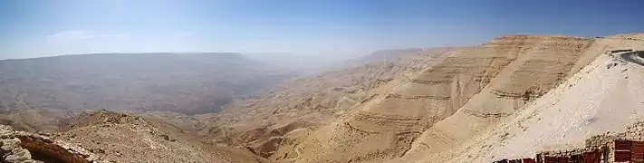 El Wadi al-Mujib cerca de Dhiban