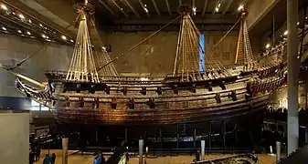 El Vasa, buque insignia de la armada sueca, hundido en su viaje inaugural, 1628.