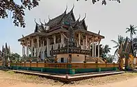 El moderno Wat Ek Phnom