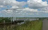 entre Waver y Uithoorn, el puente oscilante: el Jac C Keabrug