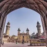 La Mezquita de Wazir Khan de Lahore se considera la mezquita más ornamentada de la era mogol.