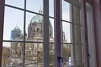 Vista desde el palacio a la Catedral de Berlín