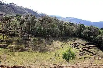 Estructuras en Yacuviña