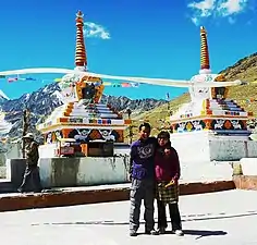 Tibetanos en el paso de Kunzum