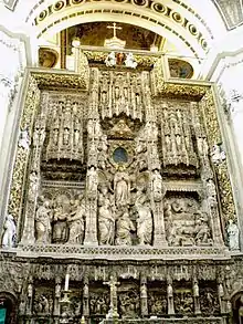 Retablo mayor de la basílica del Pilar, de Damián Forment, en alabastro.