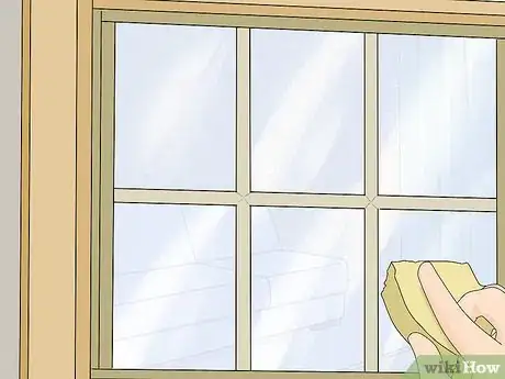 Cómo lavar ventanas altas (con imágenes) - wikiHow