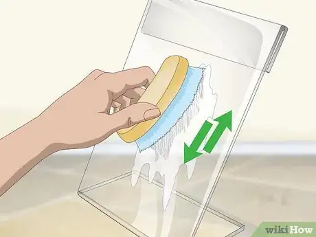 3 formas de quitar pintura de un objeto de plástico