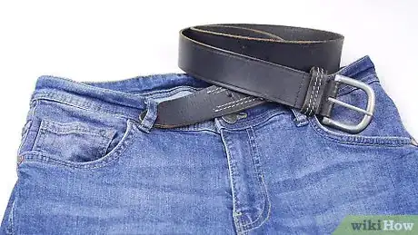 Cómo llevar cinturón (para hombres jóvenes): 13 Pasos