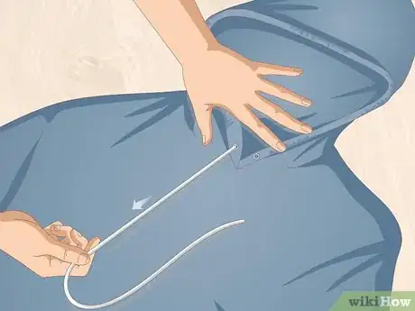 Cómo doblar jeans: 8 Pasos (con imágenes) - wikiHow