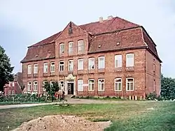 Schloss Plüschow [de] in Upahl