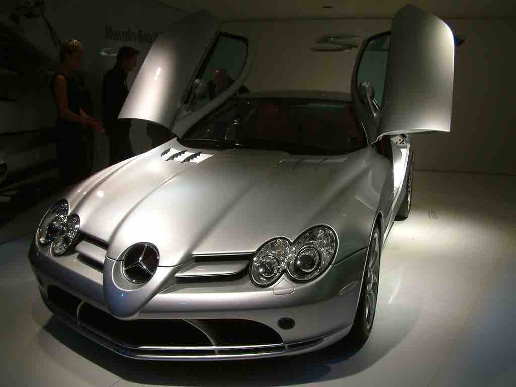 Mercedes Benz SLR McLaren