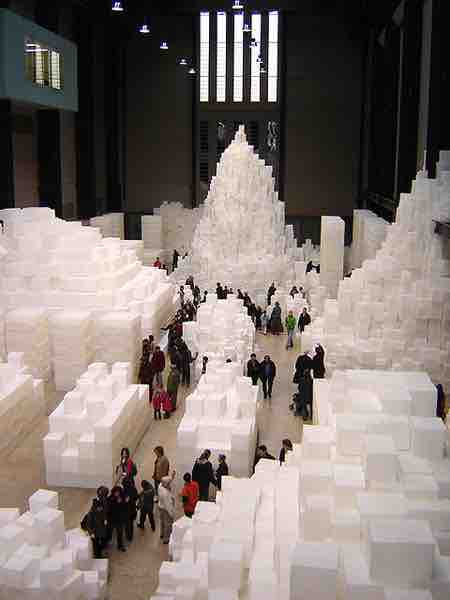 Rachel Whiteread, <em>Embankment</em>, 2005