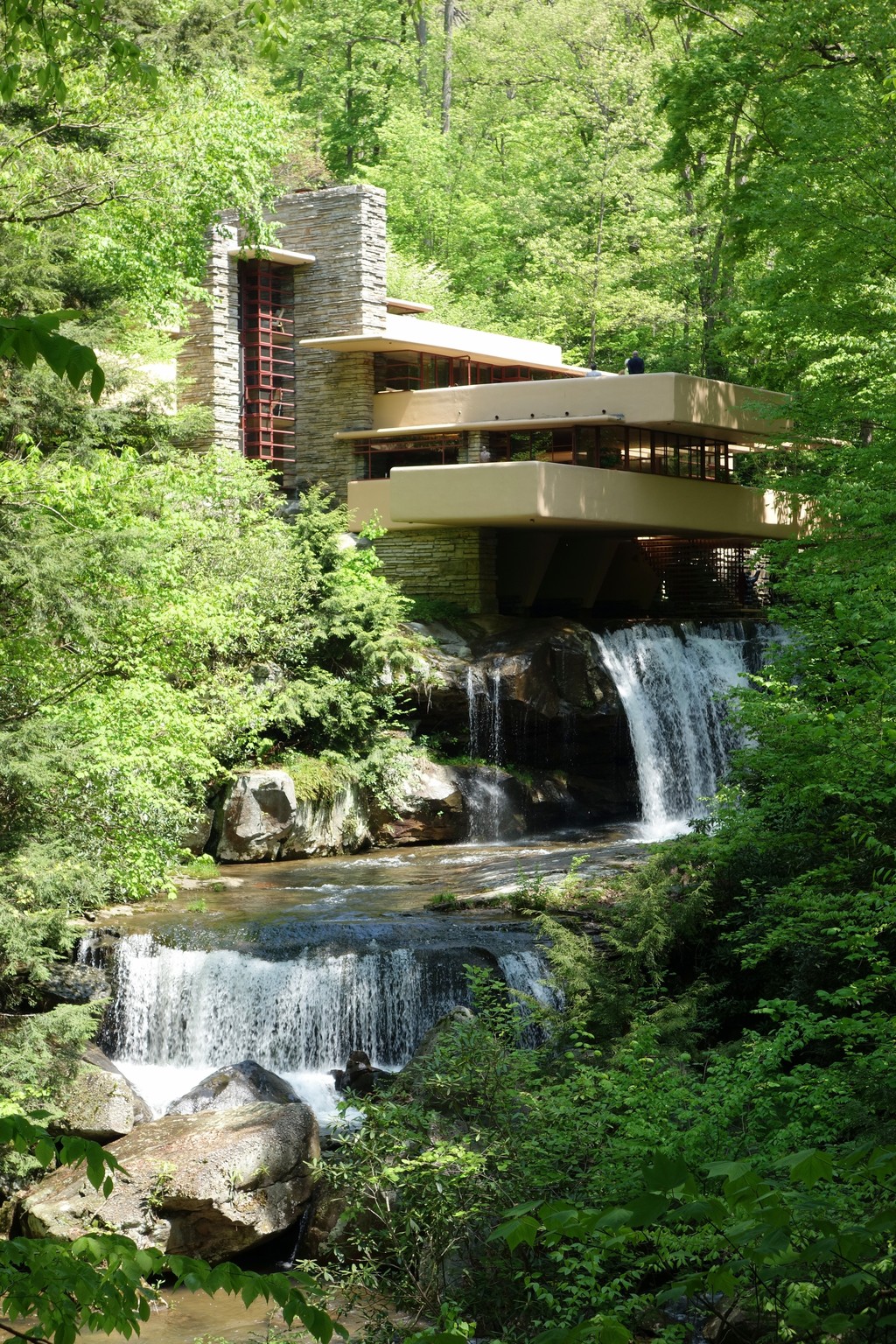 Frank Lloyd Wright, Fallingwater, 1936-39