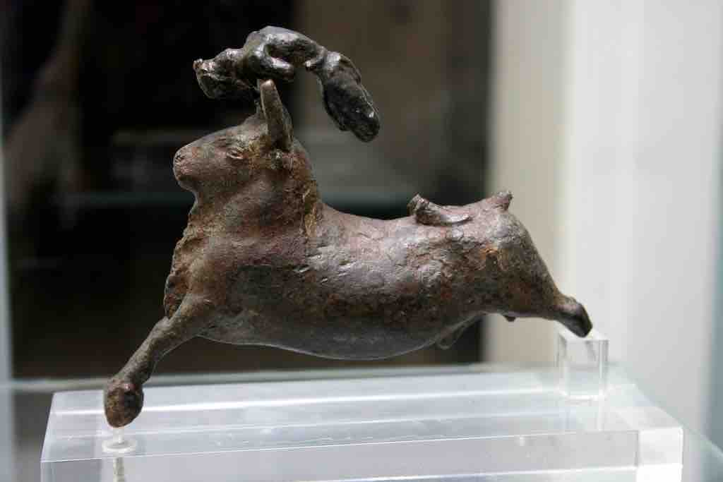 <em>Bull Leaper</em>, c. 1550-1450 BCE.