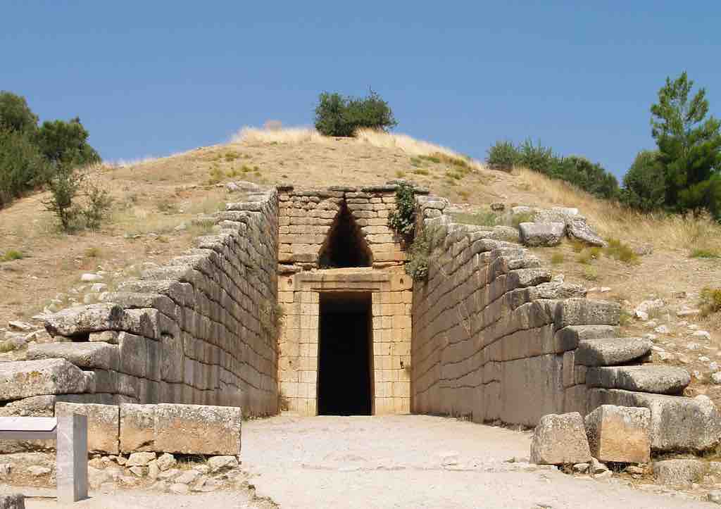 Treasury of Atreus, Mycenae, Greece, c. 1300-1250 BCE.