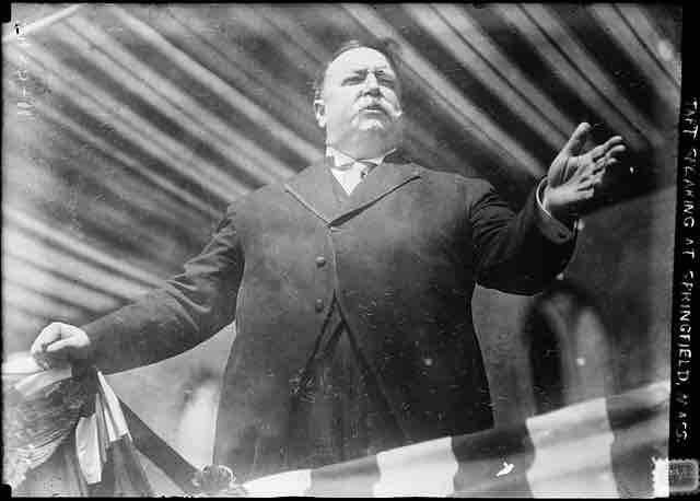 .President William Howard Taft introducing the Springfield Municipal Group in Springfield, Massachusetts.