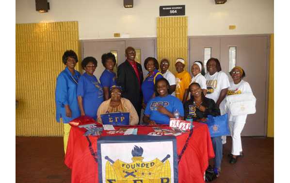 Picture of Sigma Gamma Rho members