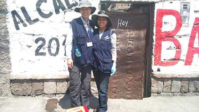 2010 Hubert Fellow Rossan Chen  Carolina working Chagas Disease in Peru.