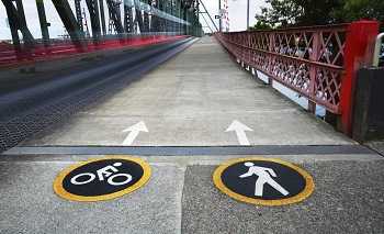 	Bridge with bike and walk lanes