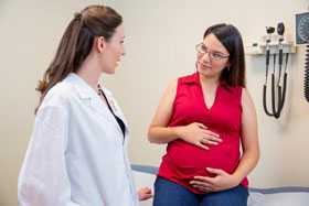 	Doctor with patient.