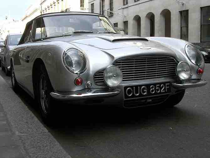 Imagen titulada Aston Martin DB5 on Pall Mall, London W1