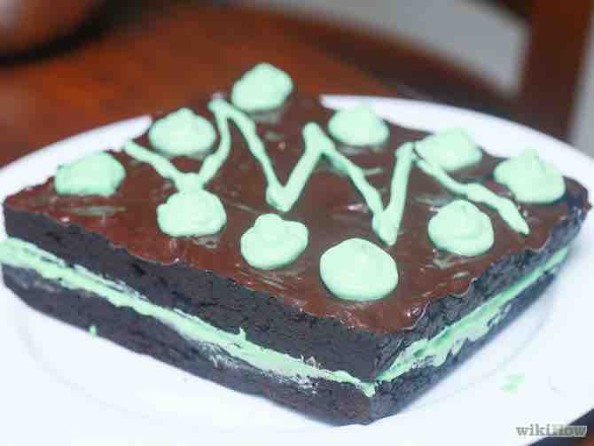 hacer un pastel de chocolate en capas