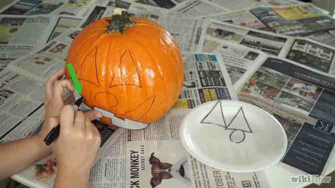 Imagen titulada Paint a Pumpkin Step 6