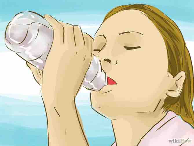 Imagen titulada Get Rid of Sunstroke Step 10