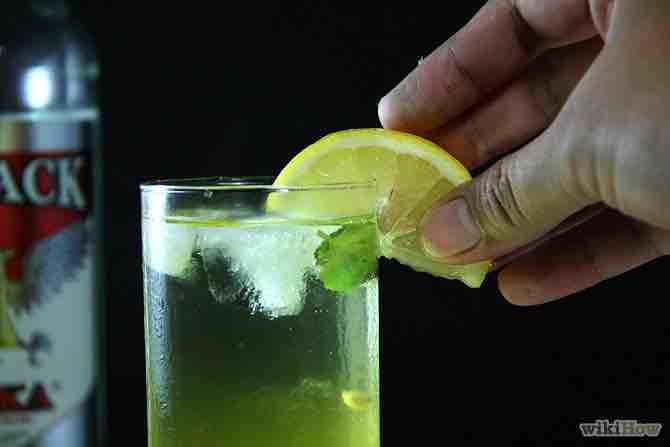 Imagen titulada Make a Vodka Mojito Step 5