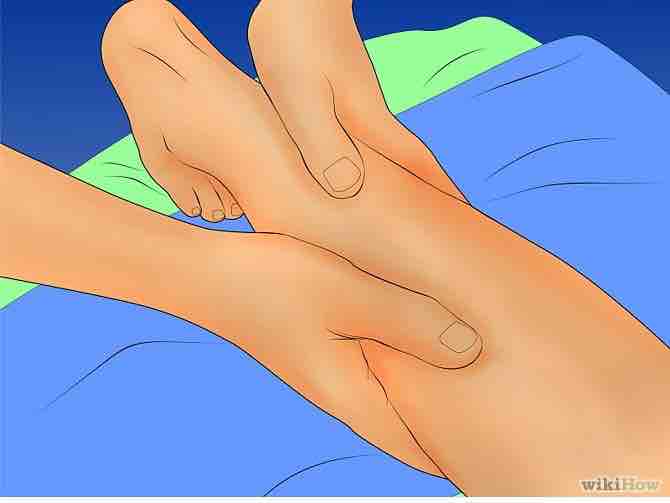 Imagen titulada Give a Foot Massage Step 15