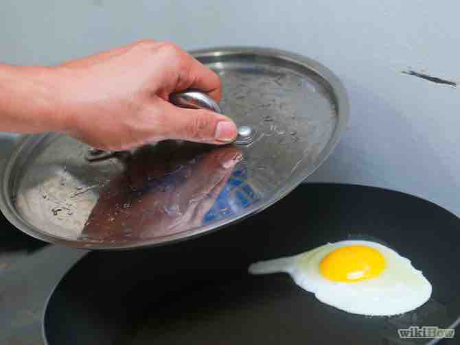 Imagen titulada Fry an Egg Step 6