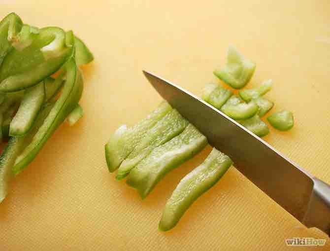 Imagen titulada Cut a Bell Pepper Step 6