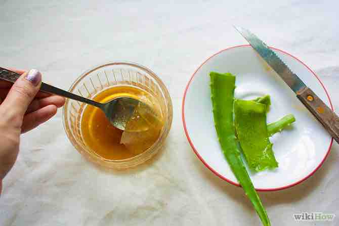 Imagen titulada Make an Aloe Vera Face Mask Step 3