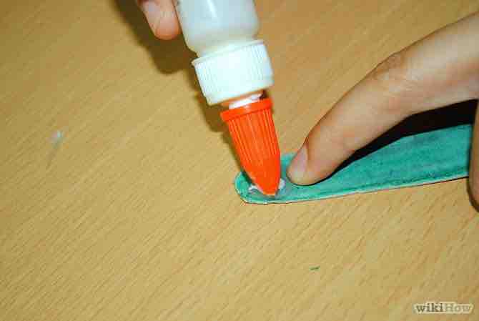 Imagen titulada Glue the fingernail Step 6