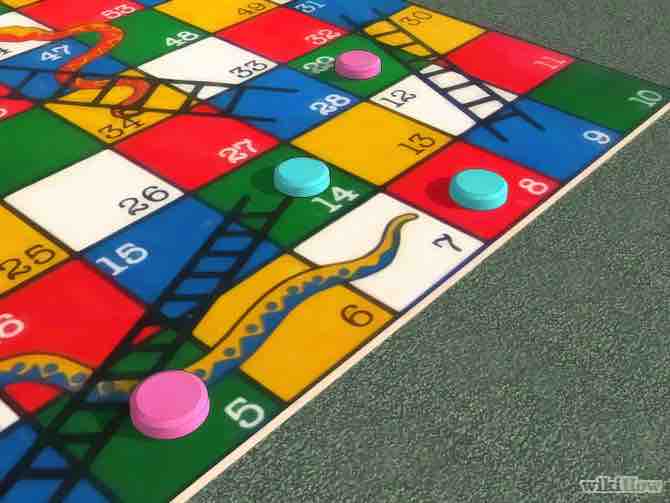 Imagen titulada Play Snakes and Ladders Step 9