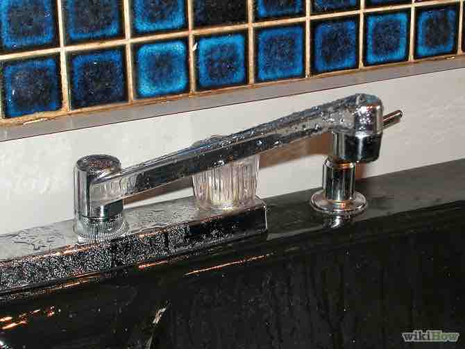 Imagen titulada Clean a Faucet Step 11